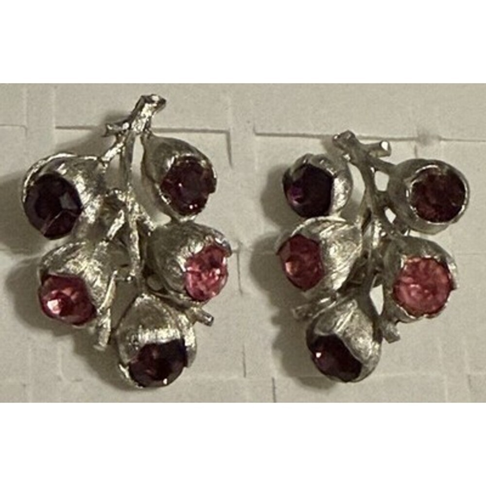 1960s Sarah Coventry Silver Floral Clip On Earrings Pink Stones